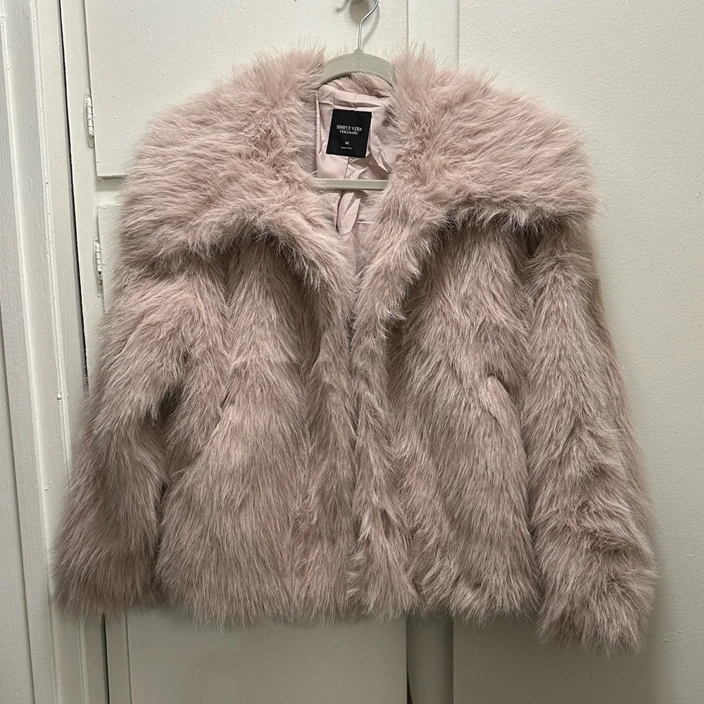 Women's Simply Vera Vera Wang Cropped Faux-Fur
Coat - Picture 3 of 7